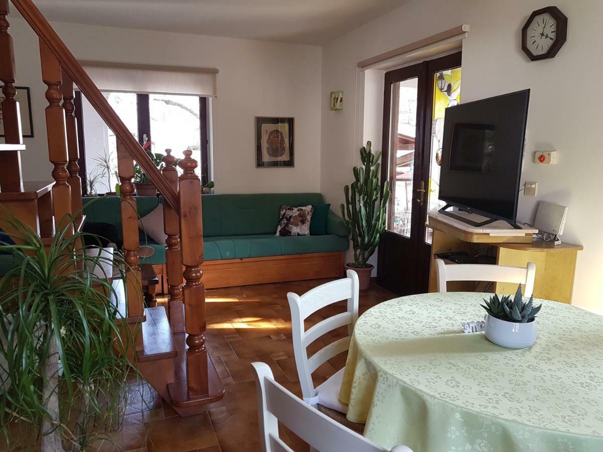 Apartment Slavi Vipava Exterior photo